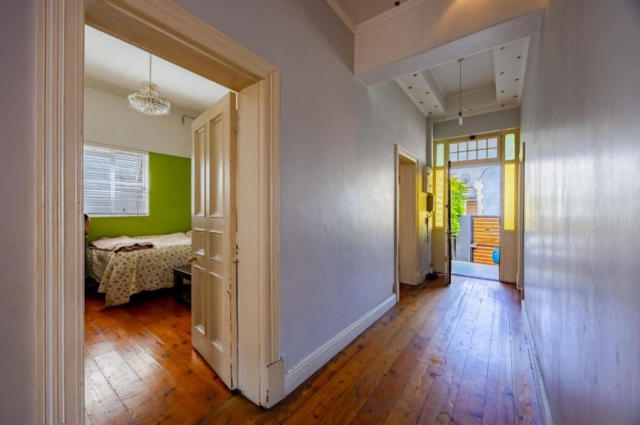 6 Bedroom Property for Sale in Woodstock Western Cape